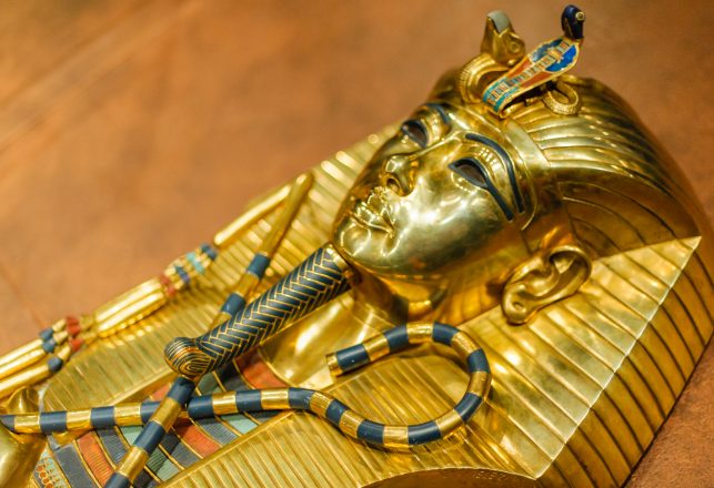 The Curse of the Pharaoh and the Man Who Discovered King Tut’s Tomb