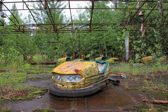 pripyat theme park fairground ukraine dodgem bumper car amusement carnival 840037d  570x380