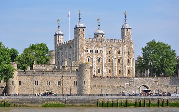 1024px Tower of London viewed from the River Thames 570x358