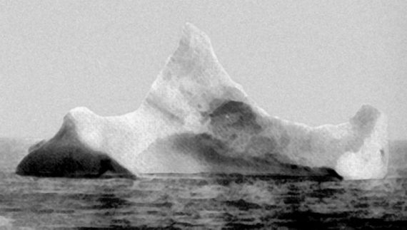 Titanic iceberg 570x323