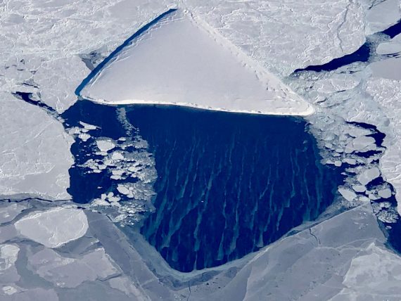 skynews ice iceberg nasa 4461652 570x428