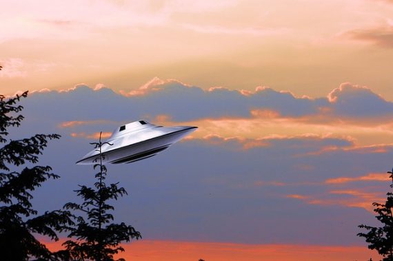 flying saucer ufo cigar shaped texas 570x379