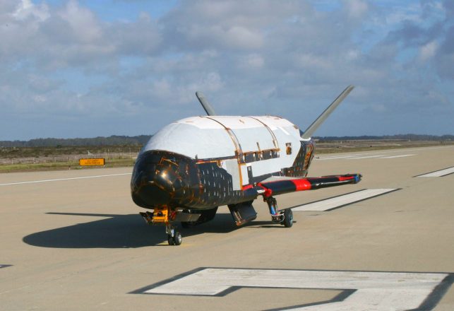 USAF’s Secret X-37B Spacecraft Filmed on its 500 Day Milestone