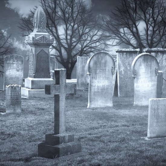 Terrified Woman was Sucked into the Grave of Her Parents