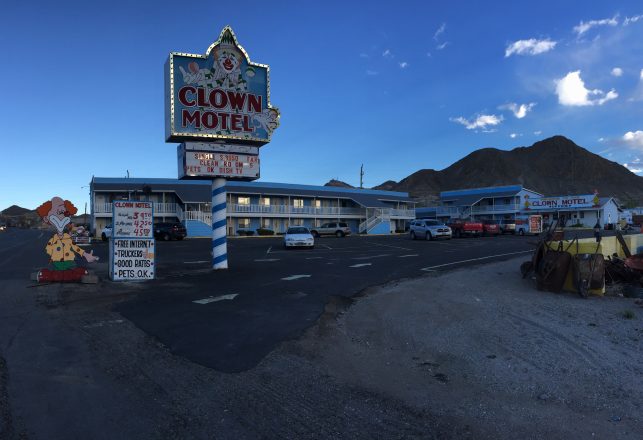 Newest Owner Finds Comfort In The Terrifying Clown Motel