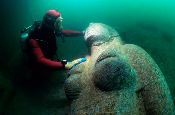 heracleion sunken ancient egyptian city statue 570x377