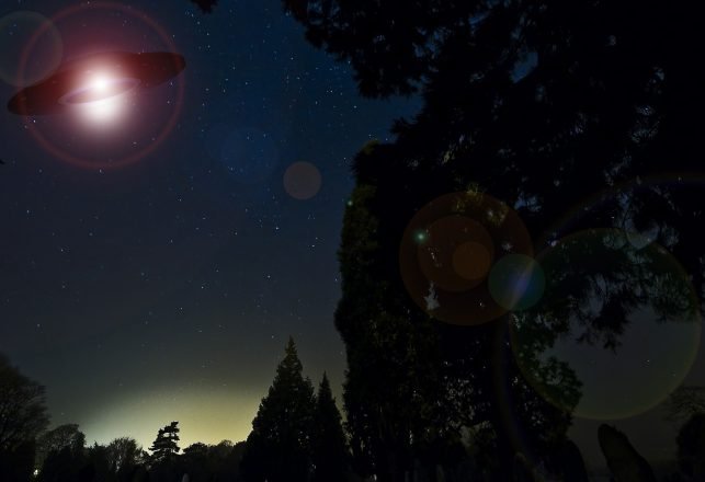 Cluster of UFOs Over Crimea Filmed by Multiple Witnesses