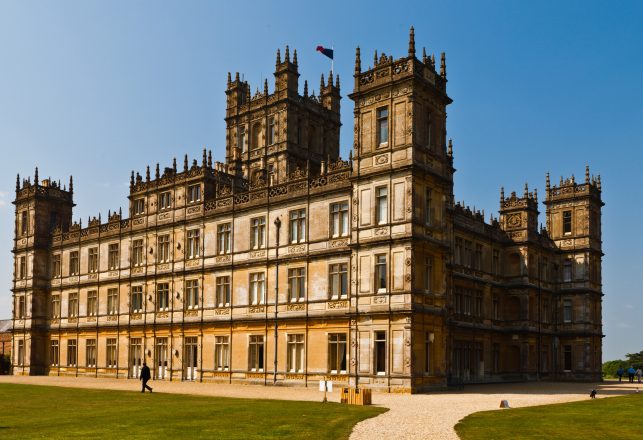 Castle Where “Downton Abbey” Was Filmed Has A Ghostly Past