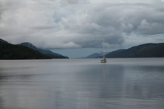 Loch Ness Lake 570x380