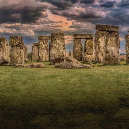 Stonehenge: UFOs, Secret Aircraft and High Strangeness