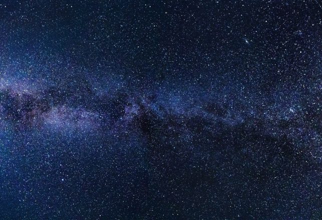 Mysterious “Vanishing Stars” Could Be Signs From Aliens