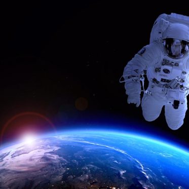 Scientists Try to Replicate the Space ‘Overview Effect’ With VR and a Flotation Chamber