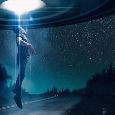 Alien Abductions & Surveillance On All Sides