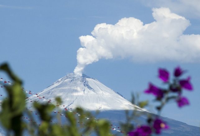 Another UFO Flying Over the Popocatepetl Volcano?