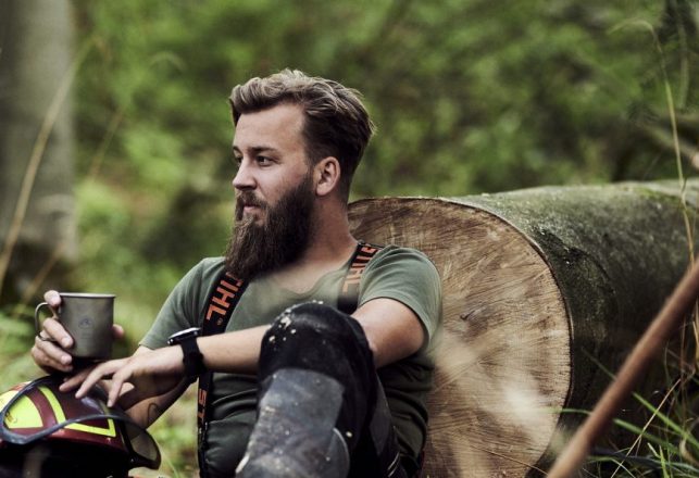 Male Beards May Have Evolved to Protect Chins From Punches