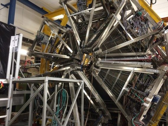 particle accelerator 1903642 640 570x428
