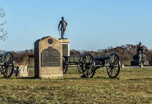 Chilling Footage Of Two Ghostly Apparitions Running Through Gettysburg