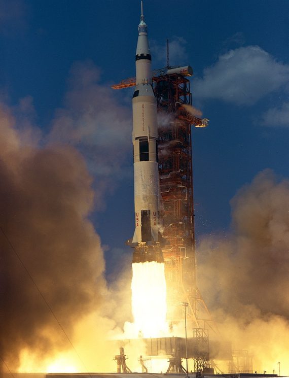 800px Apollo 16 Saturn V launch 570x745