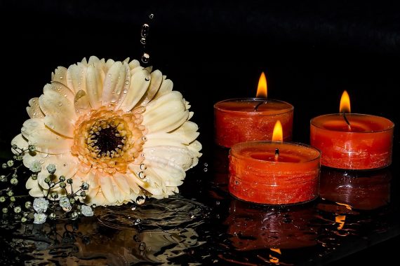 Candles 570x380
