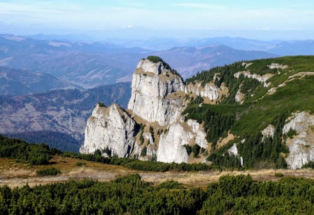 It’s a Monolith-Palooza! Utah’s Disappears and a New One Appears in Romania