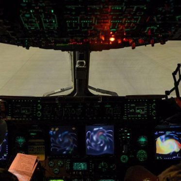 Commercial Pilots Swear UFO Over Pakistan Was Not a Balloon