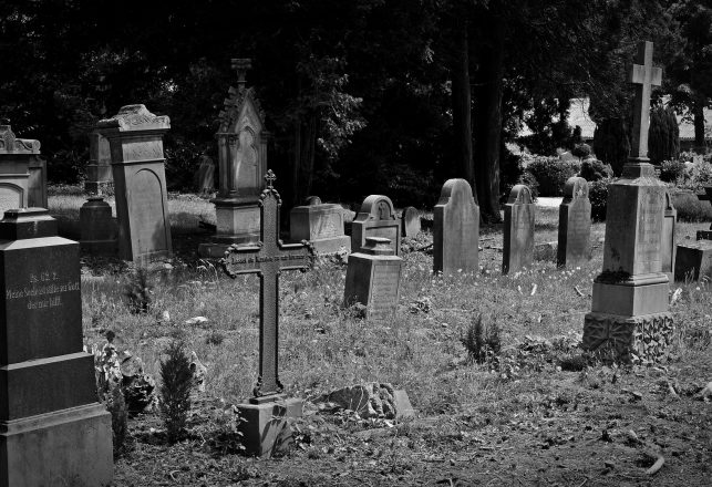 Woman Captures Three Ghosts on Camera While Visiting Daughter’s Grave