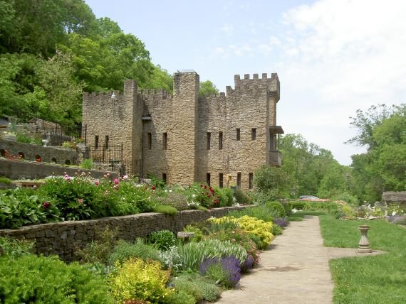 Loveland Castle 9