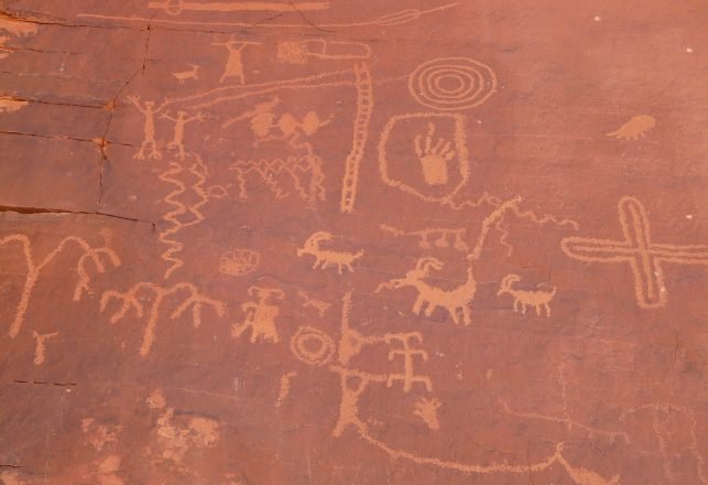 Ancient Life-Size Kangaroo is Australia’s Oldest Rock Painting