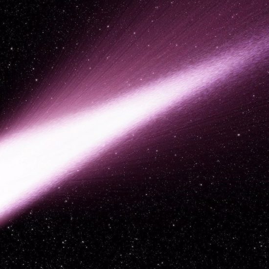 Mysterious Flashing Comet Defies the Rules of Cometary Behavior