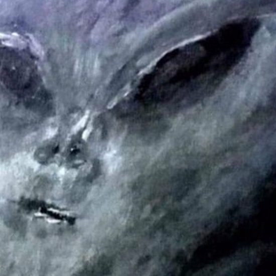 Alien Abductee Sets the Record Straight About Her Amazing Encounters