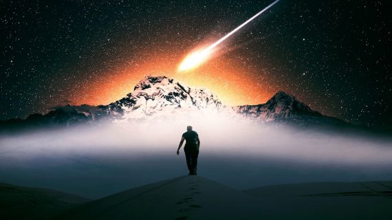 man alone desert mountains meteor 570x320
