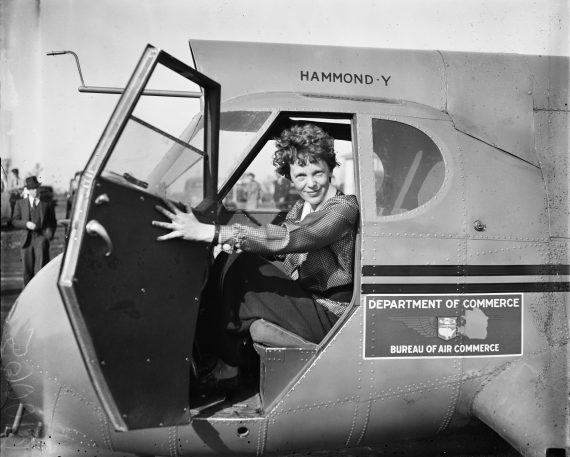 Amelia Earhart1 570x457
