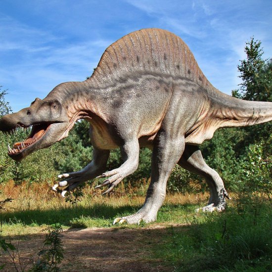 New Survey Reveals 1 in 10 Brits Believe Dinosaurs Are Still Roaming the Earth