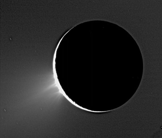 708px Fountains of Enceladus PIA07758 570x483