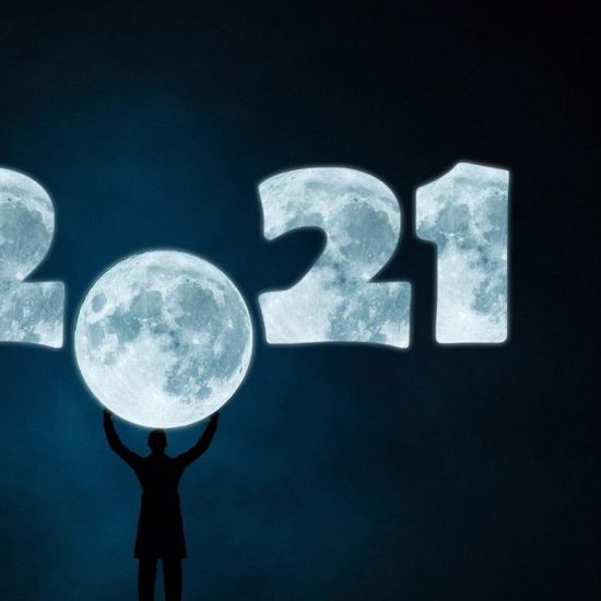 Time Traveler Stuck in 2027 Offers Proof — He Lists Events About to Happen in 2021