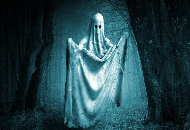Seven Ghosts That Appear Every August in the United Kingdom