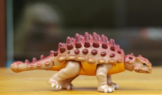 Ankylosaur1 570x335