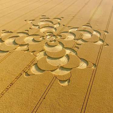 Crop Circles, The Real Truth: Magic and Ancient Mystery