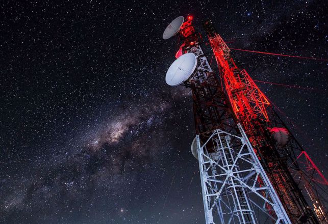 Astronomers Discover a Mysterious Radio Signal They Can't Explain