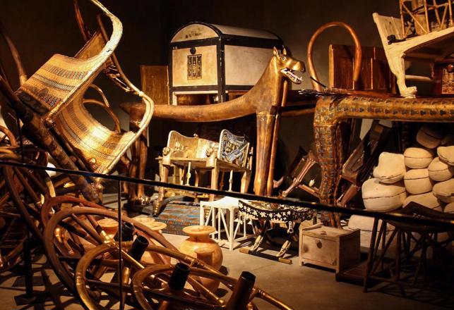 Howard Carter, Archeologist Who Discovered Tut’s Tomb, FInally Proven to Have Stolen Artifacts From It 