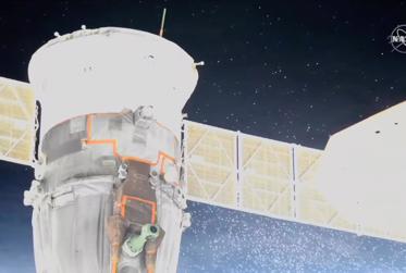 Russia is Considering  Rescue Mission For Crew of ISS After Soyuz Capsule Sprang a Leak