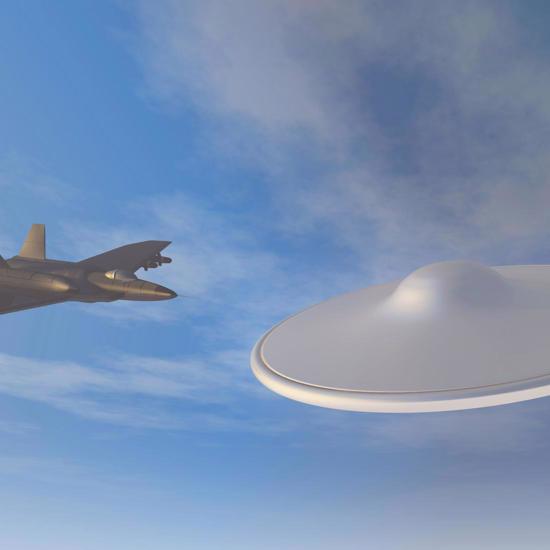 The Time a Peruvian Fighter Pilot Tried to Shoot Down a UFO 