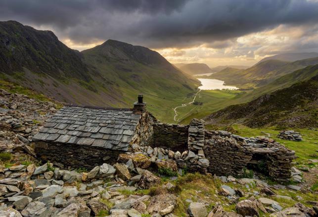 Strange Haunted Cottages and Lodges of the Scottish Wilderness