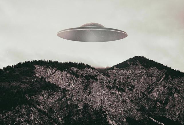 Bizarre And Surreal Alien Encounters From the 1960s